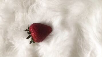 STRAWBERRY LOVE